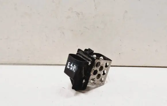Coolant fan relay