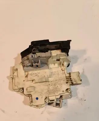Audi Q7 4L Rear door lock 3C4839015C