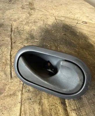 Renault Master III Front door interior handle 21029310580