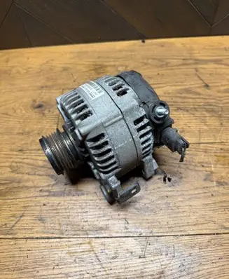 Hyundai Tucson TL Generator/alternator MS1042118840 373002A700