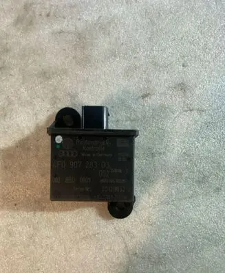 Audi Q7 4L Tire pressure sensor 4F0907283 20129652 053300401201