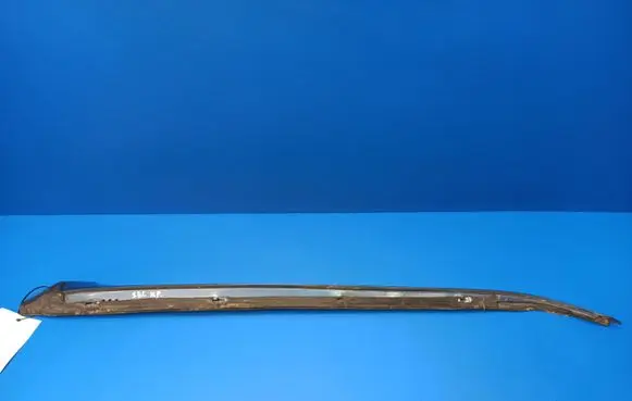 Windshield trim