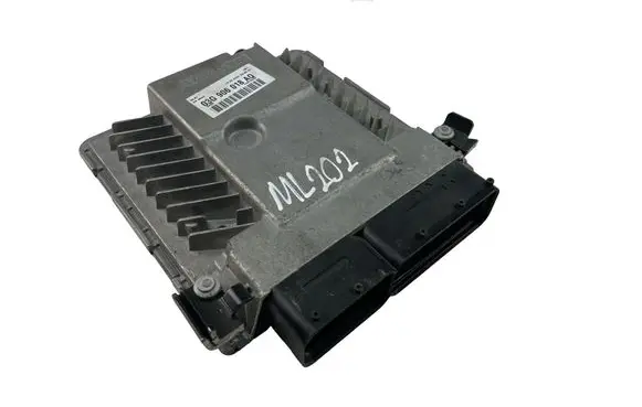 Audi A4 S4 B7 8E 8H Engine control unit/module 03G906018AQ 5WP45549AF