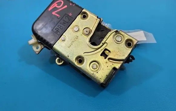 Peugeot 307 Front door lock IMPRK1581737