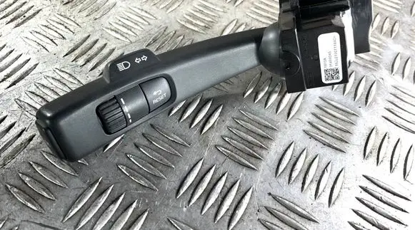 Volvo V60 Indicator stalk 31456045