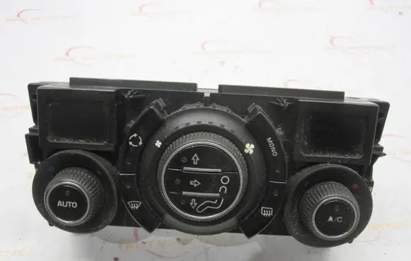 Citroen C3 Picasso Climate control unit 96863912XU