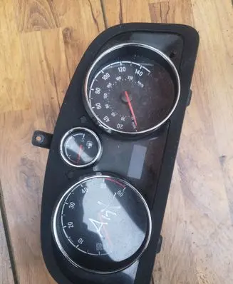 Opel Antara Speedometer (instrument cluster) 95194763