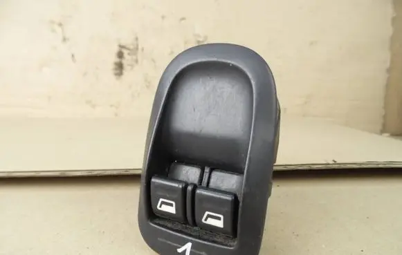 Peugeot 206 Quarter vent window switch 