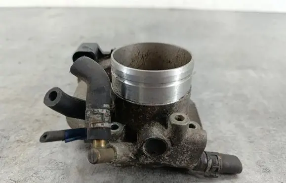 Audi A4 S4 B6 8E 8H Throttle body valve 06B133062H