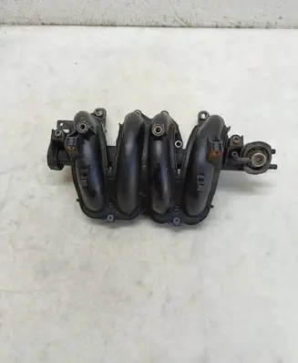 Volkswagen Golf IV Intake manifold 06A133206H 037906031AA