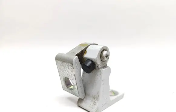 Audi A1 Rear door upper hinge 8X0831403B