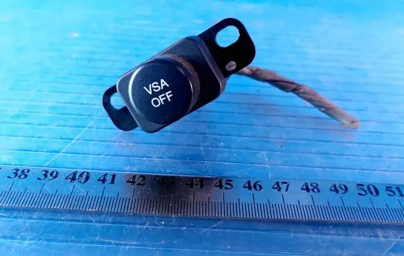 Honda Civic Traction control (ASR) switch M30489