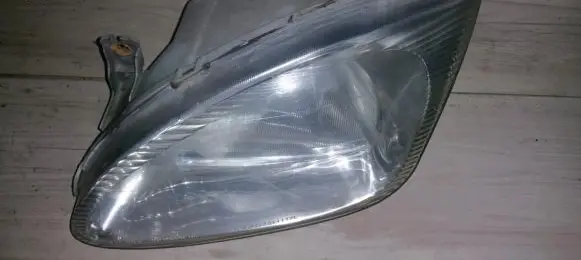 Hyundai Elantra Headlight/headlamp 083211117l 08-321-1117l