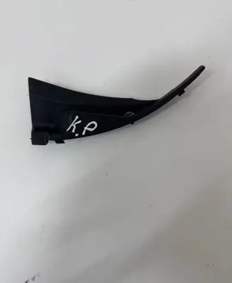 Windshield trim