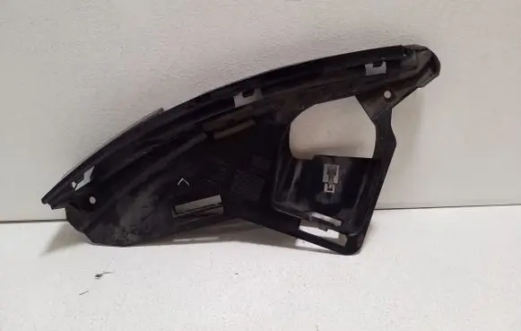 Volvo XC60 Headlight/headlamp mounting bracket 30763433