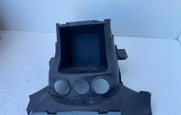 Mitsubishi Outlander Climate control/heater control trim 8010A143