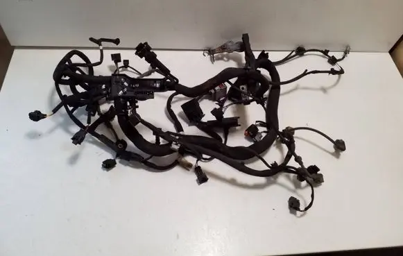 Mercedes-Benz Vito Viano W447 Engine installation wiring loom A6221500820