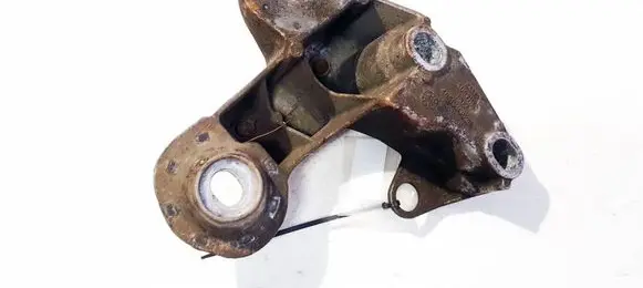 Volkswagen PASSAT B5 Engine mounting bracket 4D0199352B