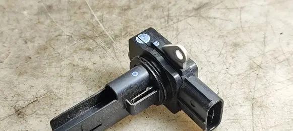 Toyota Yaris Mass air flow meter 222040V020