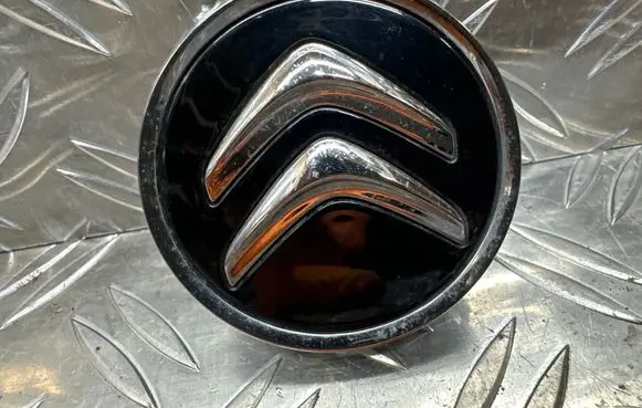 Citroen C4 III e-C4 Original wheel cap 9670585977