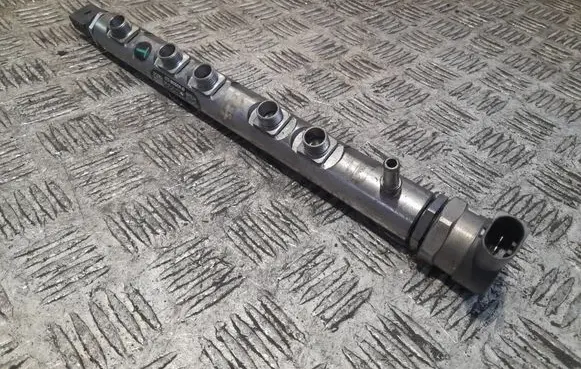 BMW 3 F30 F35 F31 Fuel main line pipe 780912801 057982L1 0445214183