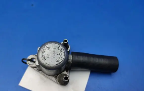 Thermostat/thermostat housing