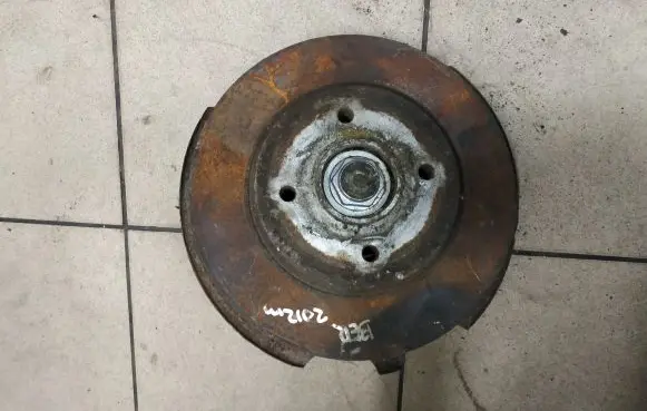 Citroen Berlingo Rear wheel hub