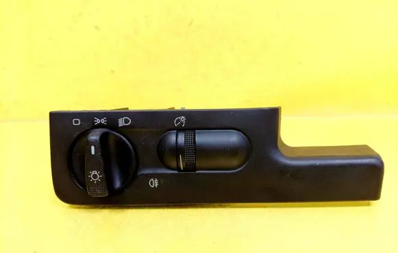 Volkswagen PASSAT B4 Light switch 3A1941531A