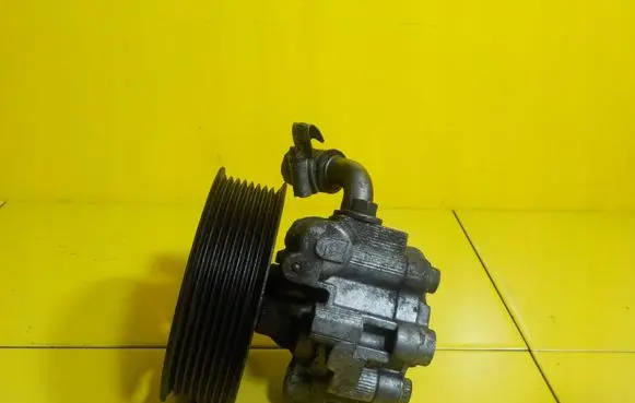 Land Rover Range Rover Sport L320 Power steering pump QVB500400 16SP40