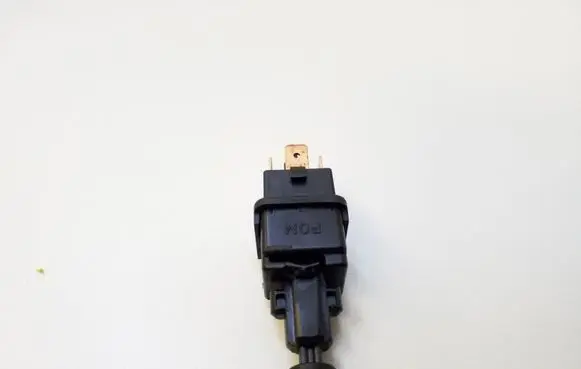 Saab 9-5 Brake pedal sensor switch 90337607 90245780 90243815