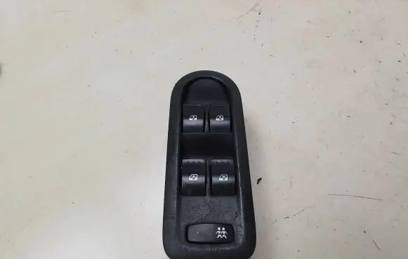 Renault Scenic II - Grand scenic II Electric window control switch 156018070