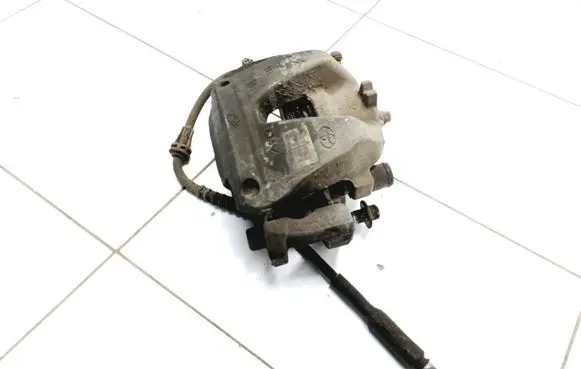 Front brake caliper