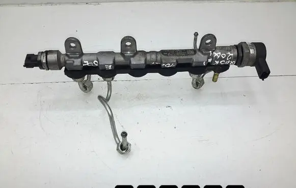 Nissan Qashqai Fuel main line pipe