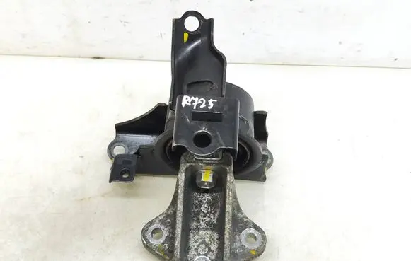 Suzuki Vitara (LY) Engine mount bracket 1165362M00