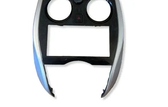 Nissan Note (E12) Radio/GPS head unit trim 682603VV0A 682603VV1A
