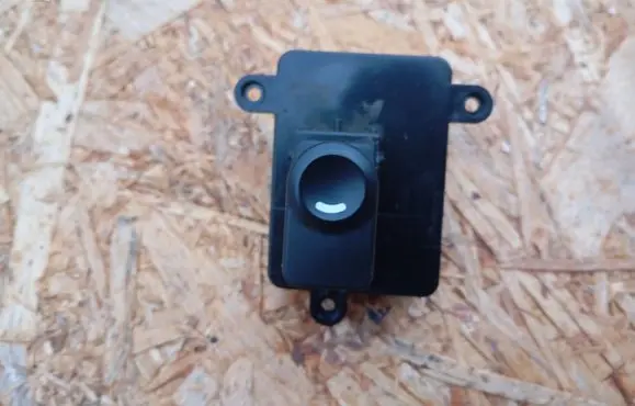 Hyundai i30 Quarter vent window switch 935752L010