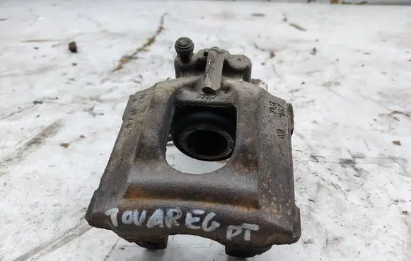 Volkswagen Touareg I Rear brake caliper