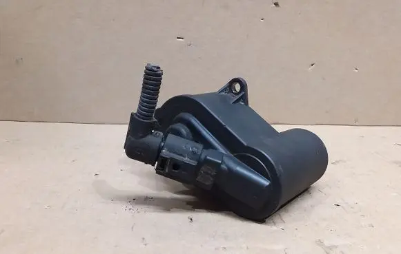 Volkswagen PASSAT CC Hand brake/parking brake motor 