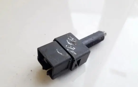 Mitsubishi Outlander Brake pedal sensor switch 2432F30 243-2F30