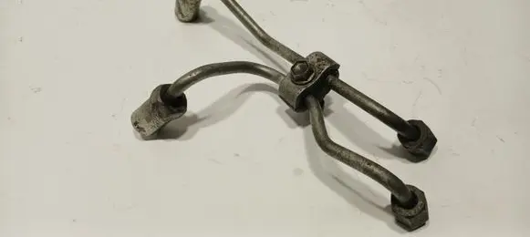 Toyota RAV 4 (XA30) Fuel injector wires 