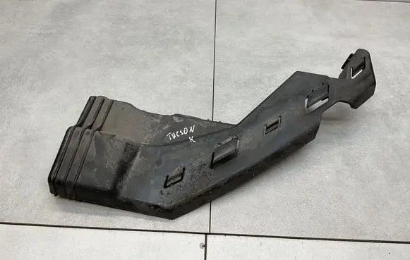 Hyundai Tucson TL Front bumper mounting bracket 86551D7000