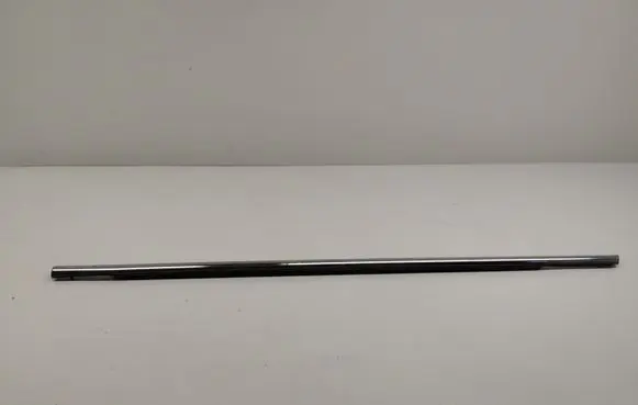 KIA Sorento Front door glass trim molding 