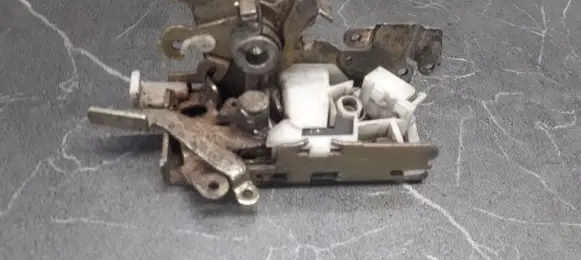 Mercedes-Benz Sprinter W901 W902 W903 W904 Sliding door lock 901720