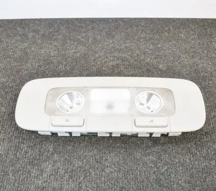 Skoda Superb B6 (3T) Front seat light