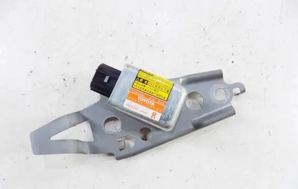 Lexus GS 300 350 430 450H Airbag deployment crash/impact sensor 8986030130
