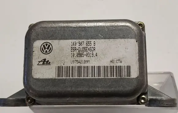 Volkswagen Golf V ESP acceleration yaw rate sensor 1K0907655B