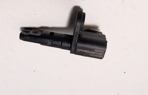 Volvo XC40 ABS brake wheel speed sensor 32214293