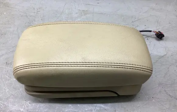 Jaguar X-Type Armrest