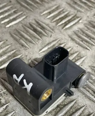 BMW X5 E70 Airbag deployment crash/impact sensor 6911003 0285003900 501773