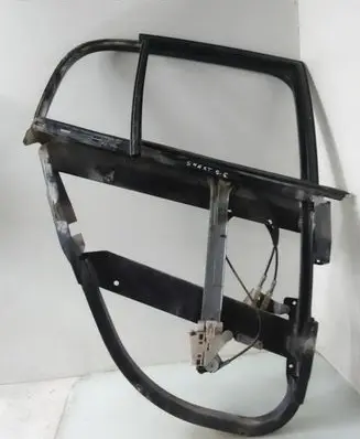 Rear window lifting mechanism without motor